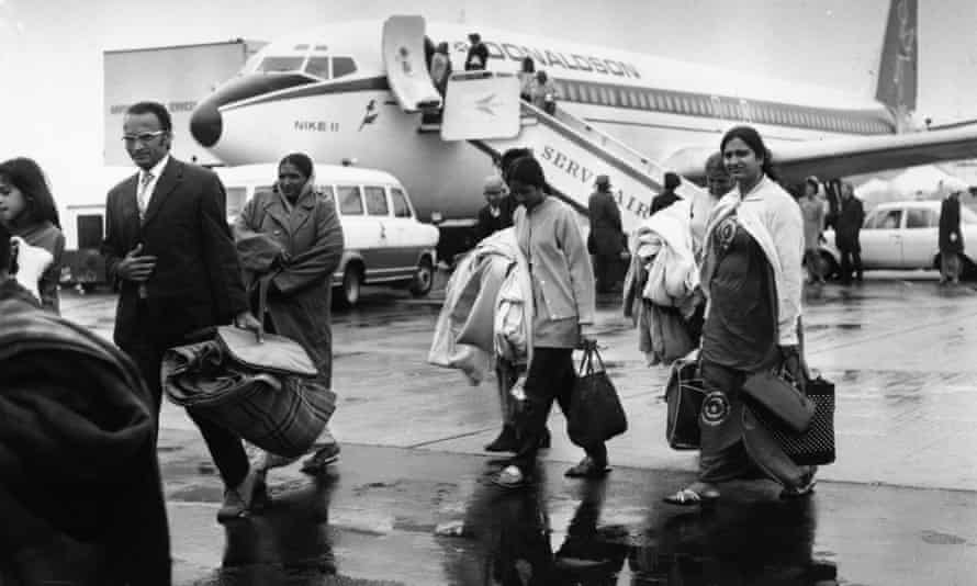 Ugandan Asians arrive at Stansted airport in 1972