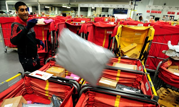 Pre-privatisation Royal Mail staff sorting Christmas post at Nottingham Mail Centre. 115 million par