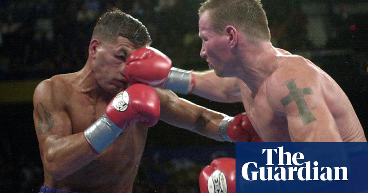 Great Rounds Of Boxing History Arturo Gatti V Micky Ward I Round Nine Boxing The Guardian