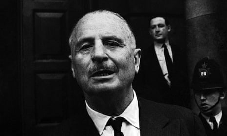 Sir Oswald Mosley outside Old Street Magistrates Court, London, August 1962