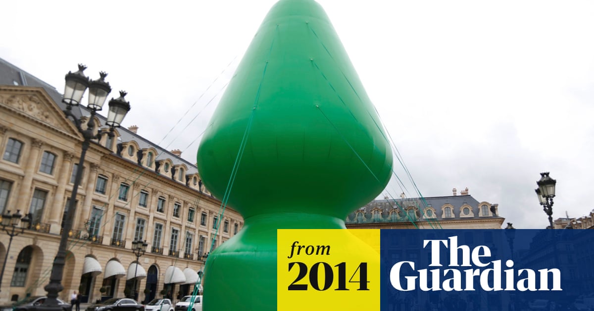 Paul Mccarthy Butt Plug Sculpture In Paris Provokes Rightwing Backlash Art And Design The Guardian
