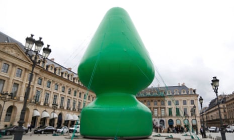 Paul McCarthy 'butt plug' sculpture in Paris provokes rightwing backlash | Paul McCarthy | The Guardian Paul McCarthy 'butt plug' sculpture in Paris provokes rightwing backlash | Paul McCarthy | The Guardian