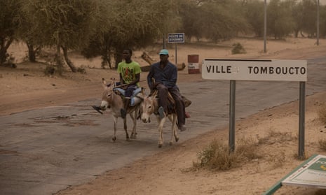 The road to the famously remote town of Timbuktu in Mali