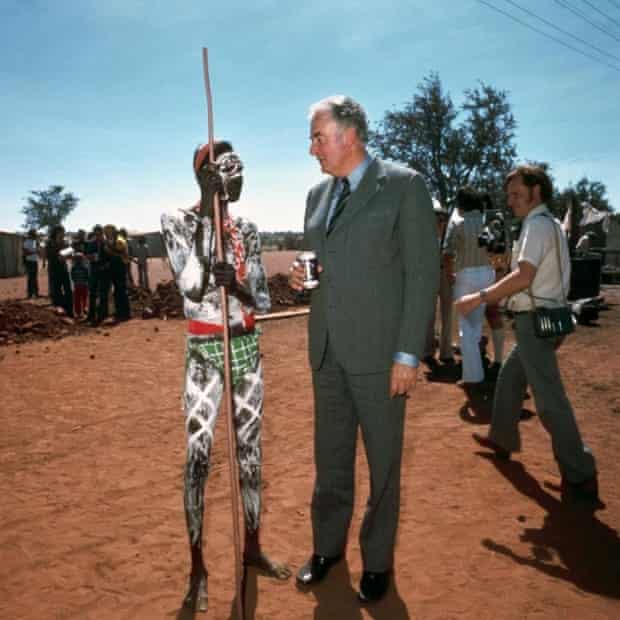 Gough Whitlam with an Aboriginal man at Wattle Creek in 1975.