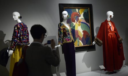 Hubert de Givenchy needled by collapse of haute couture | Givenchy | The  Guardian