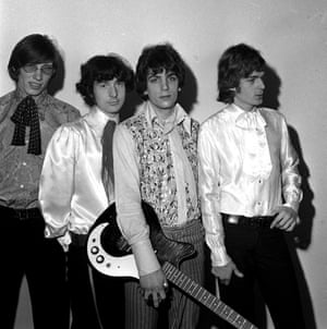 3/3/67 PINK FLOYD IN LONDON. FROM LEFT TO RIGHT: ROGER WATERS, NICK MASON, SYD BARRETT AND RICK WRIGHT
