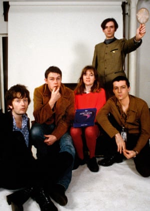 1992 Photo of Candida DOYLE and PULP and Jarvis COCKER and Nick BANKS and Steve MACKEY and Russell SENIOR