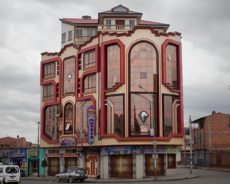Bolivian architect Freddy Mamani'