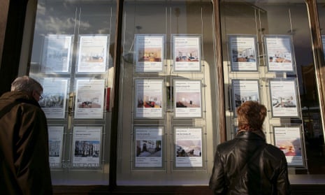 Mortgage approval numbers have dropped, signalling a cooling of the housing market.
