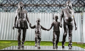 Ordinary Birmingham family to be immortalised in city centre statue