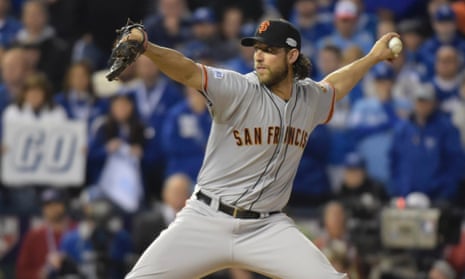 World Series: Bumgarner is aces for Giants in Game 1