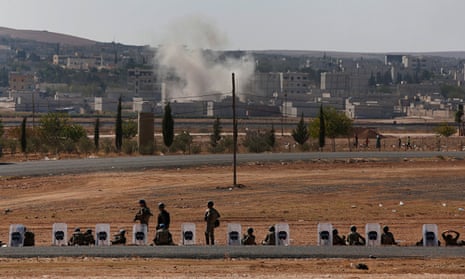 Turkish soldiers near Kobani
