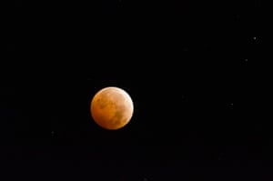 Blood moon photo by lanpooh