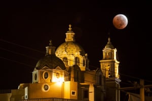 Blood moon over Mexico