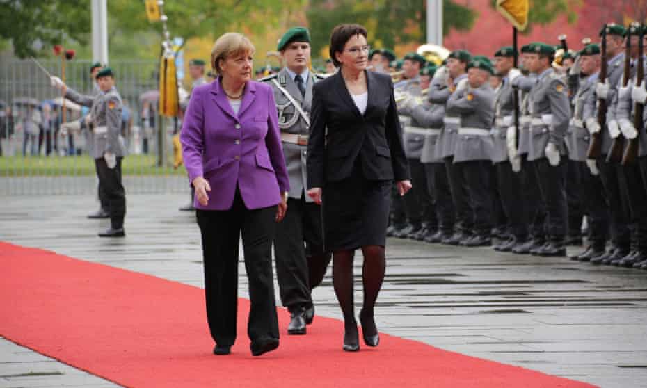 German chancellor Angela Merkel and PM Ewa Kopacz receive military honors during the Polish PM official visit to Germany.