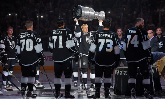 NHL opening night: Canadians go overboard as Kings' crown NHL opening night: Canadians go overboard as Kings' crown