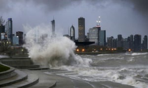Chicago Shoreline Hit By 20ft Waves Us News The Guardian