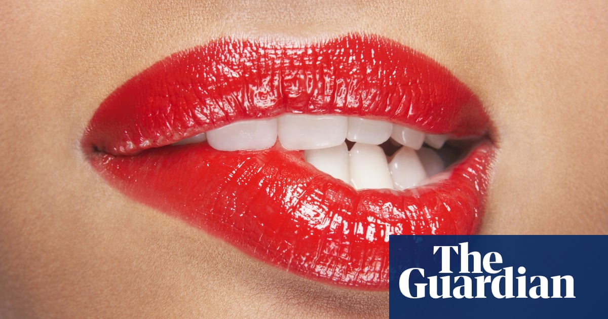 Top Five Makeup Hacks As Chosen By Guardian Fashion Makeup