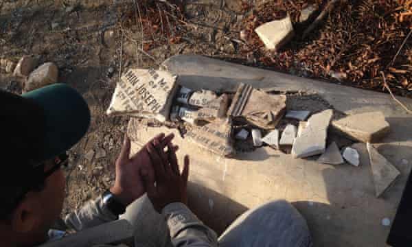 Pakistan S Last Self Declared Jew Campaigns To Save Cemetery jew campaigns to save cemetery