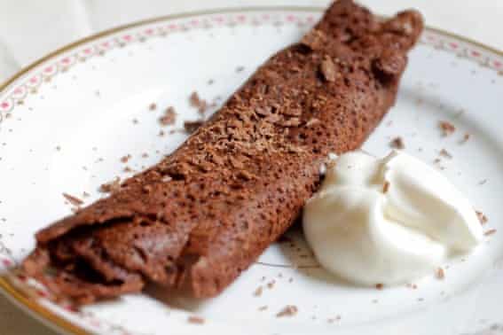 FoodForAKing's choccy crepes. Intriguing.