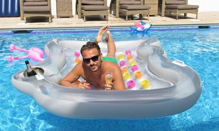 Vine Star Dapper Laughs Is Not Laughing Any More After Itv Turn Off Itv Channel The Guardian