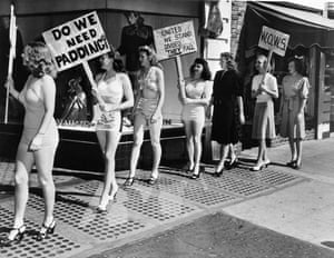 23 August 1947: Members of the Women’s Organisation to War on Styles (WOWS) picket a dress shop in Berkeley in protest at longer skirts and padded hips. They are the wives of GI students at the University of California. Left to right: Jackie Houser, Wanda Ames, Dorothy Inman, Terry Ligon, Ruth Van Arkel, Carrol Reynolds and Barbara Carmichael