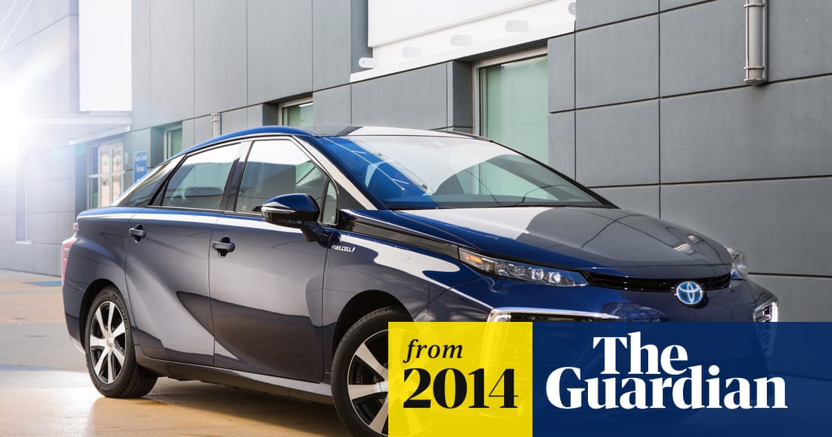Toyota to begin selling hydrogen fuel cell car Mirai for first time