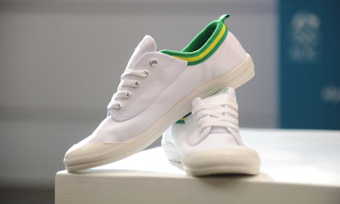 Clarks hush discount puppies