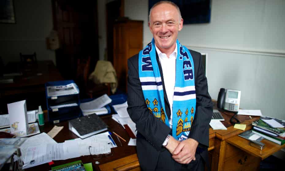 Sir Richard Leese, leader of Manchester City Council since 1996, thinks he would make a better elected mayor for Greater Mancheser than fellow Man City fan, Noel Gallagher