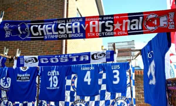 The Half And Half Scarf Nightmarish Scourge Or Natty Souvenir Football The Guardian