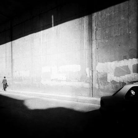 Out of the Phone. Elif Suyabatmaz p36out of the phone - Instagram street photography book. @outofthephone