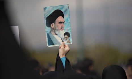 Students gather in Tehran in support of Iran's nuclear programme