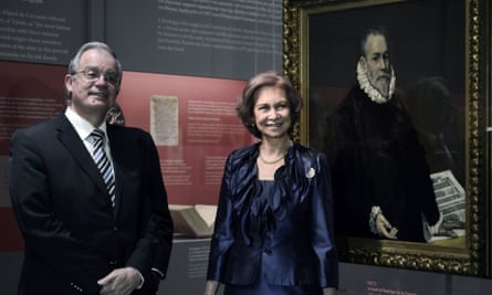 Queen Sofia of Spain and Greek minister of culture Konstantinos Tasoulas pose by a painting of El Greco at the Benaki museum in Athens.