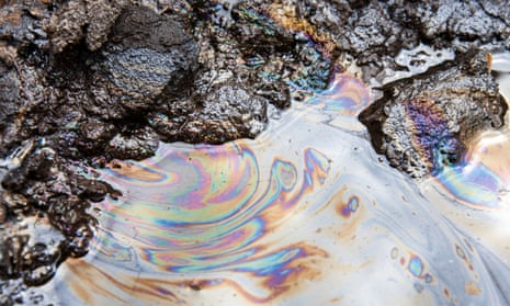 Close up image of tar sand