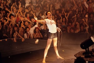 Queen on stage in 1980