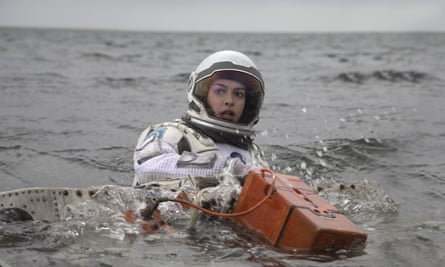 Interstellar Anne Hathaway water planet