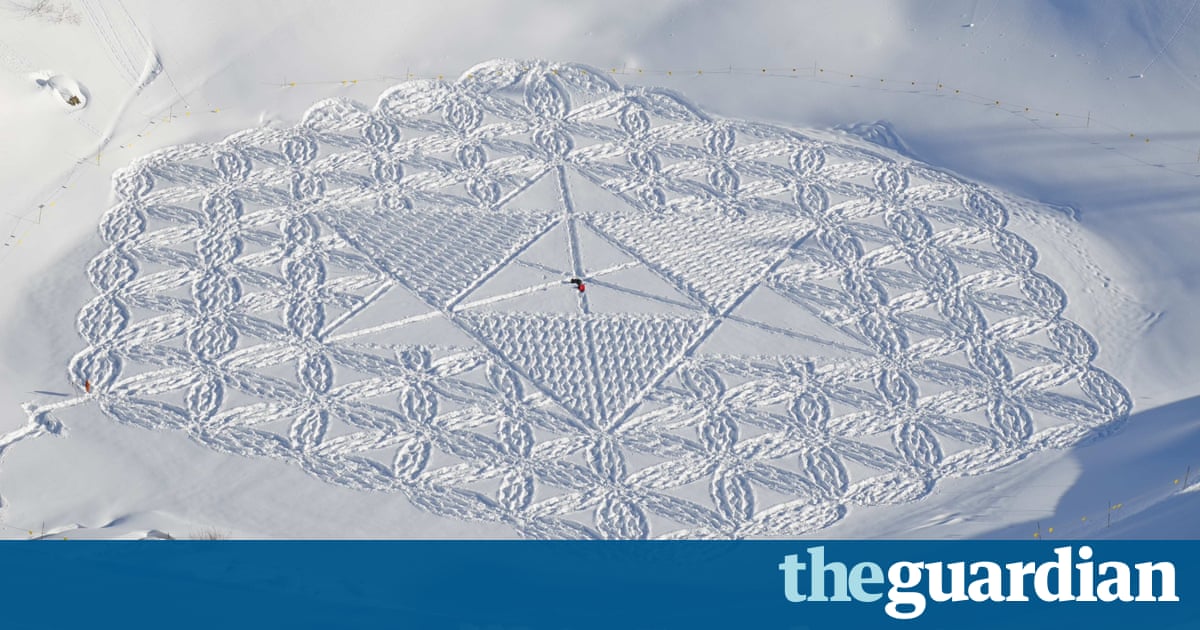 Simon Beck's astonishing landscape and snow art illustrates the cold beauty of mathematics – in pictures