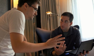 Snowden with Glenn Greenwald in Citzenfour.