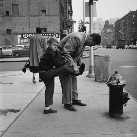 That's me in the picture: Robert Glaser, aged 8, in New York That's me in the picture: Robert Glaser, aged 8, in New York
