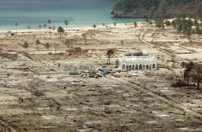 Indian Ocean Tsunami Readers Memories It Was Like Being In A Giant Washing Machine Full Of Nails On A Spin Cycle Indian Ocean Tsunami 04 The Guardian