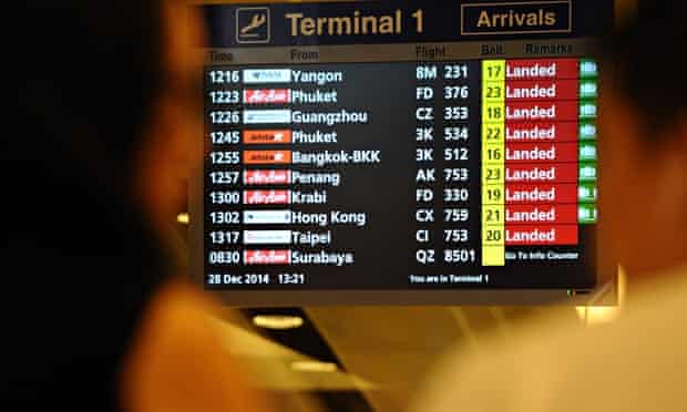 Search For Missing Airasia Flight Qz8501 Halted As Darkness Falls Indonesia The Guardian