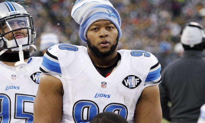 Ndamukong Suh stepped on Aaron Rodgers because he had cold feet