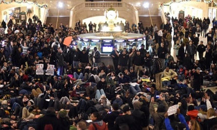Protesters lay down in Grand Central Station