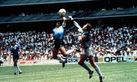 15+ Diego Maradona The Hand Of God Gif