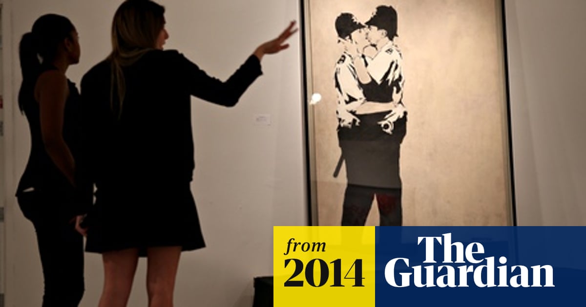 Banksy S Kissing Coppers Taken From A Pub Wall In Brighton Sells For 575 000 In Us Banksy The Guardian