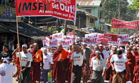 Rakhine people protest in Sittwe