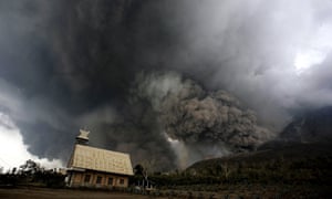 Mounth Sinabung spews volcanic material over Karo