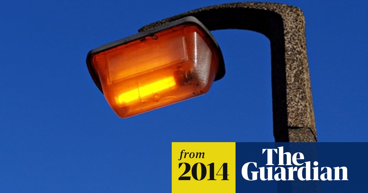 radiator Forfølgelse varm Glasgow gets green loan to install low-energy street lights | Green  Investment Bank | The Guardian