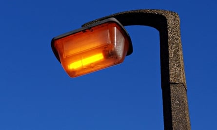 Glasgow Gets Green Loan To Install Low Energy Street Lights Green Investment Bank The Guardian