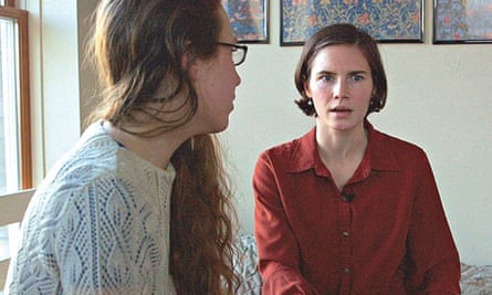 Amanda Knox with her friend Madison Paxton